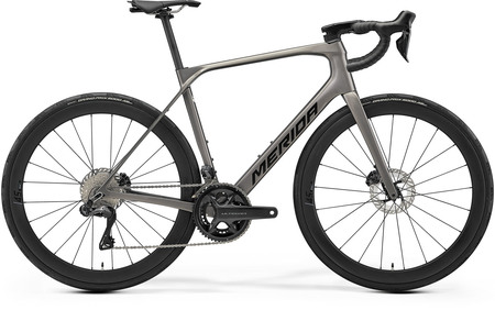 MERIDA SCULTURA ENDURANCE 8000 SZÜRKE (FEKETE)